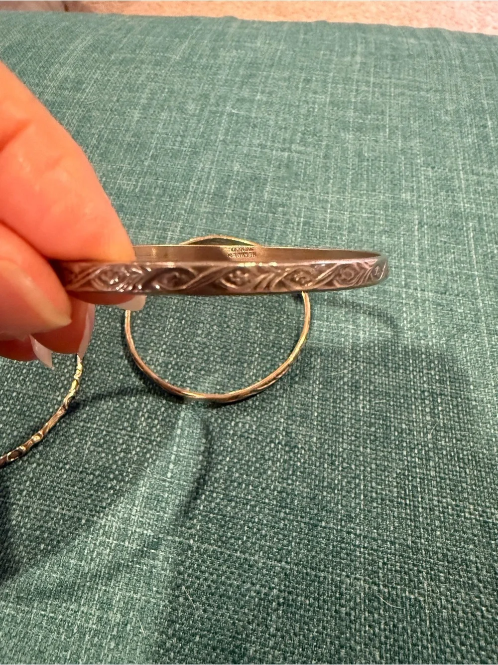 Vintage Taxco and Mexico Bangle Bracelets set of 3!  Beautiful silver bangles! - Picture 3 of 6